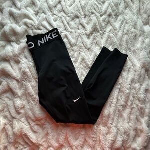 Nike Pro Leggings